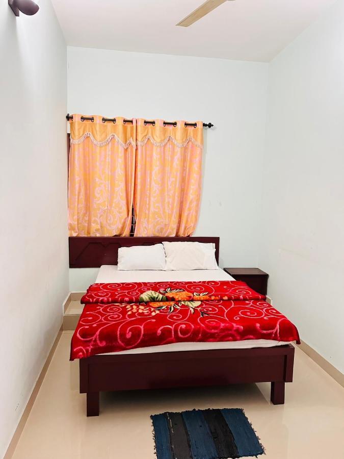 Pkn Homestay Kumily Thekkady Esterno foto