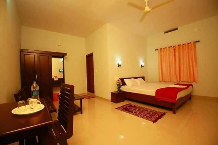 Pkn Homestay Kumily Thekkady Esterno foto