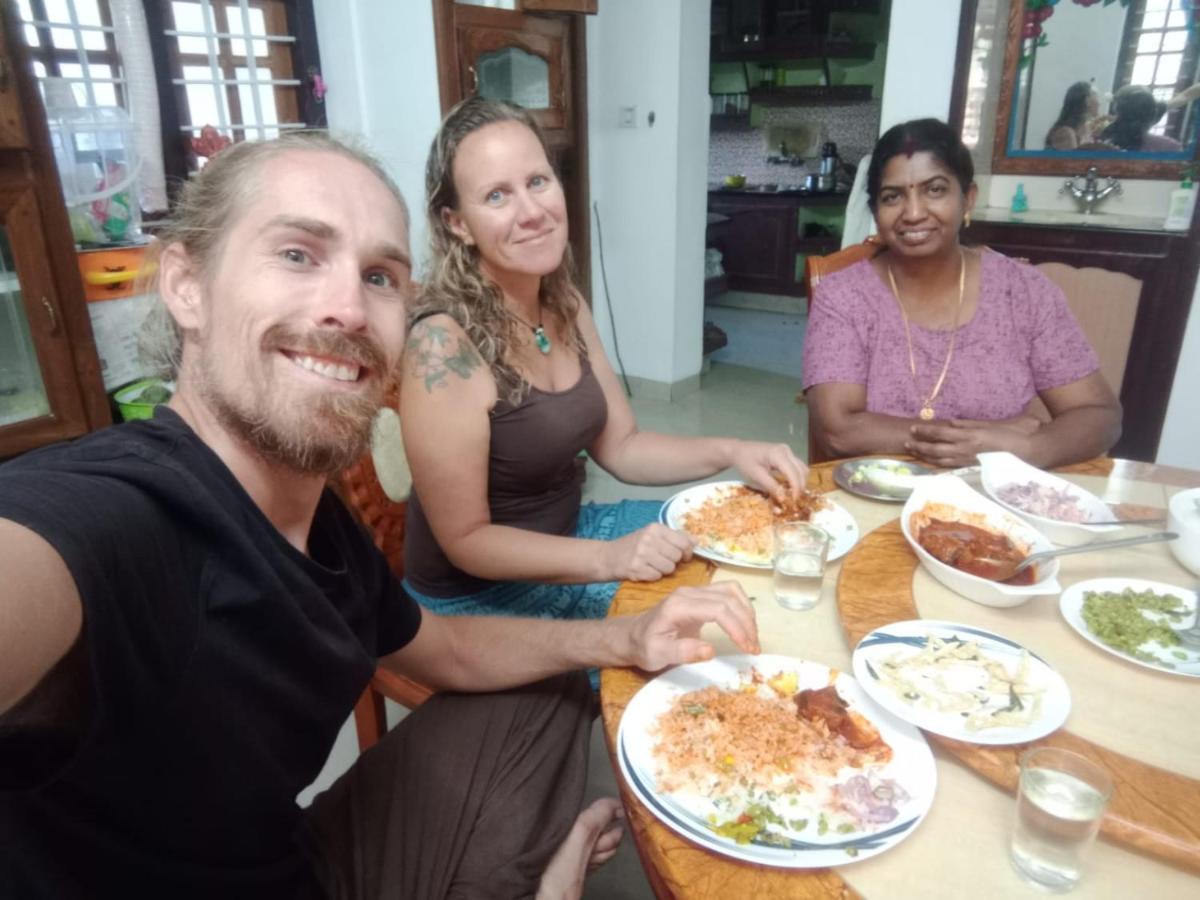 Pkn Homestay Kumily Thekkady Esterno foto